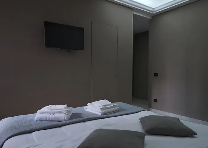 Royalty Rooms & Spa Napoli